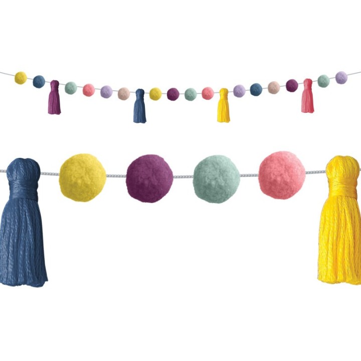 Teacher Created Resources® Pom-Poms and Tassels Garland